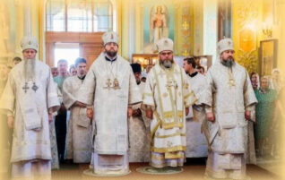 Соборное служение архиереев Саратовской митрополии
